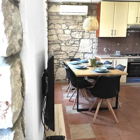 Casa San Benussi *